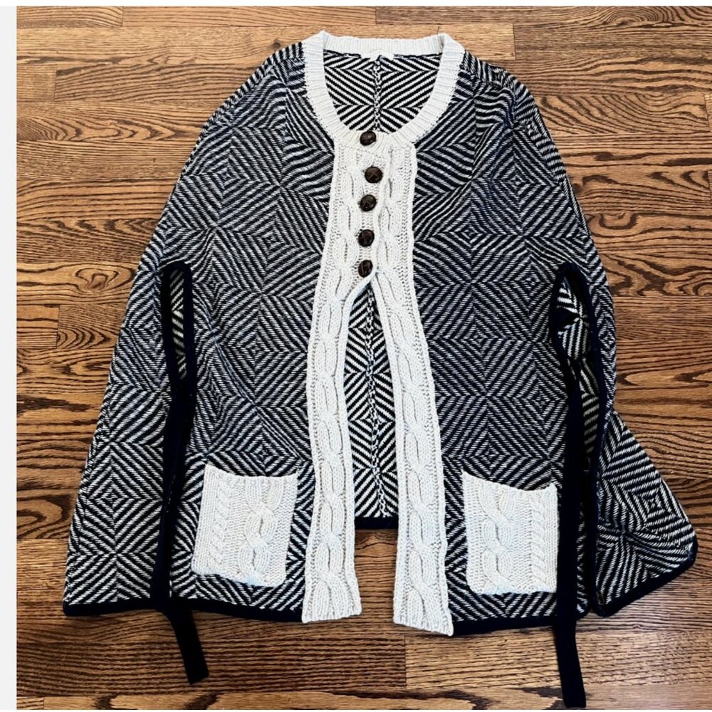 Size S/M Anthropologie Mystree Poncho Cape Sweater Women’s Blue Cream Wool